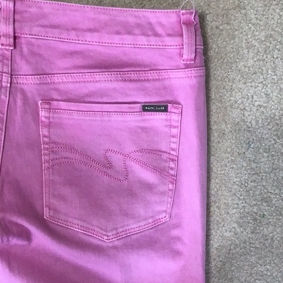 WHITE HOUSE BLACK MARKET Pink Jeans - Picture 4 of 4